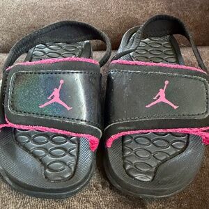 Girls Jordan sandals size 7 toddler